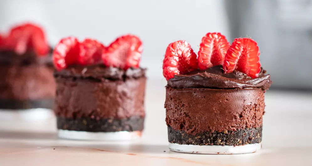 Individual No-Bake Mini Cheesecakes