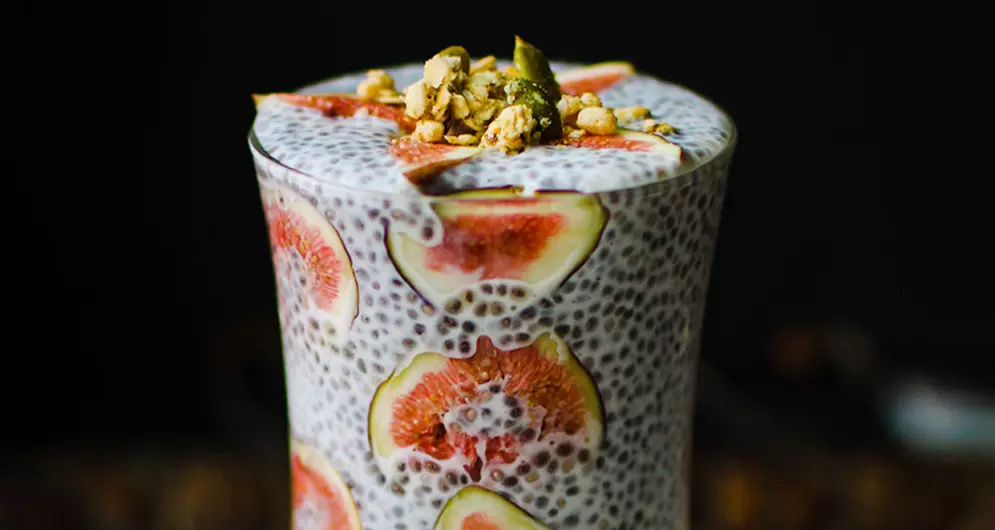 3-INGREDIENT CHIA PROTEIN PUDDING