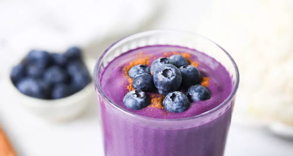 BLUEBERRY CAULIFLOWER PROTEIN SMOOTHIE