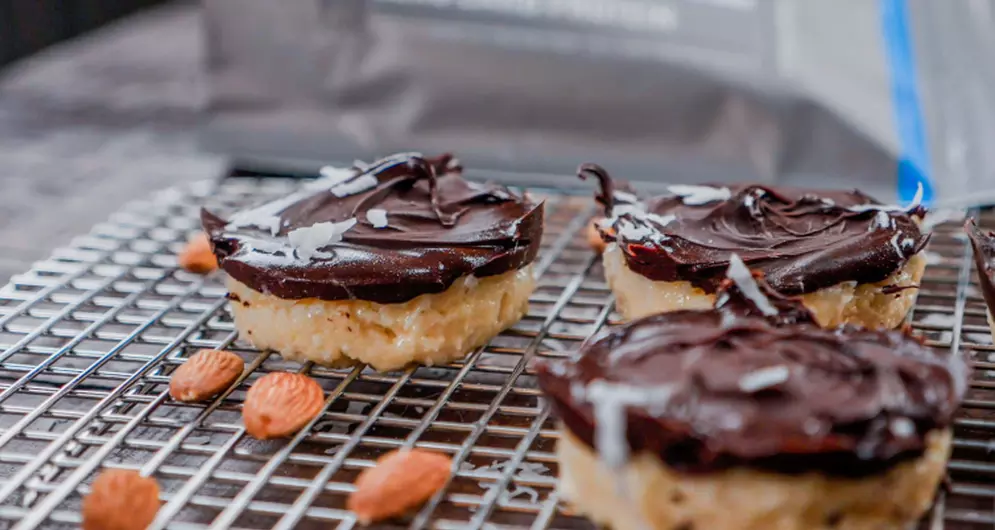 ISOPURE COCONUT ALMOND BARS